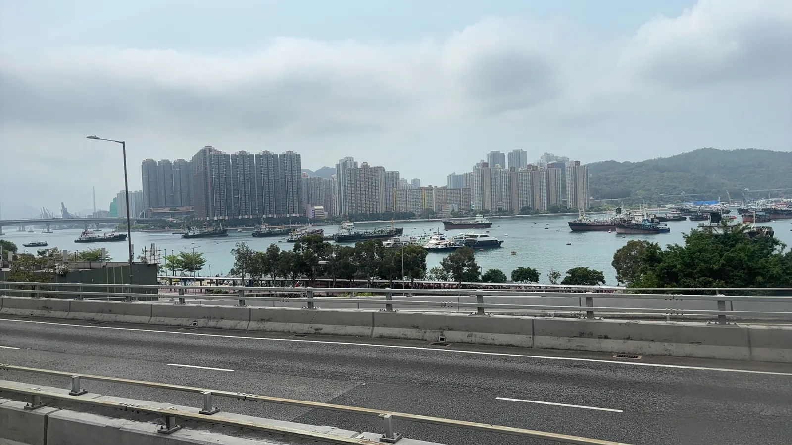 乘公交前往旺角途中